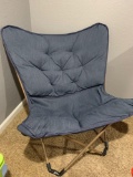 Dorm fold up chair