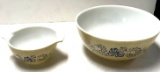 2- matching Pyrex Bowls