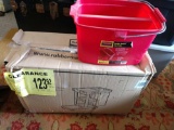 NEW Rubbermaid commercial cart and bucket all new
