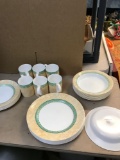 Set of Corningware dinnerware