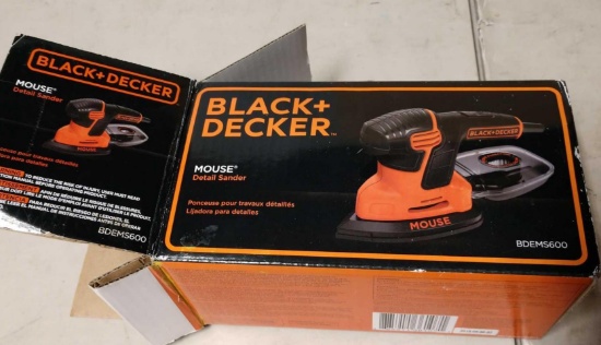 BLACK & DECKER BDEMS600 Mouse Detail Sander / Ponceuse pour travaux  détaillés 