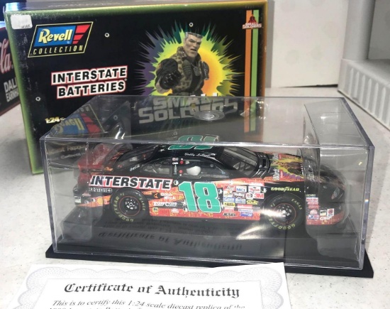 Revell Interstate batteries 18 Bobby Labonte die cast 1/24 scale