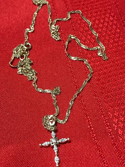 14 Kt Cross and chain