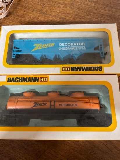 2/ Bachmann Ho scale train