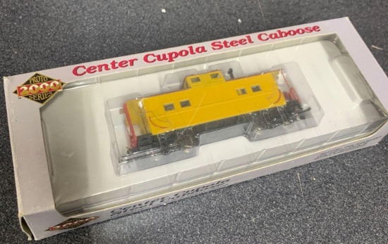 Proto 2000 Series Steel Center Cupola Caboose Ho Scale