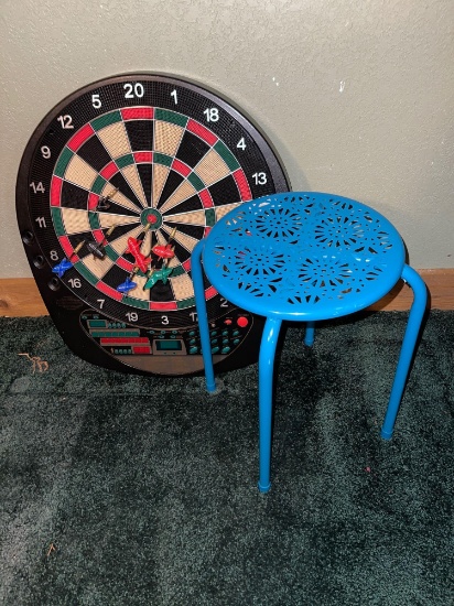 Electronic dartboard missing power supply blue stool