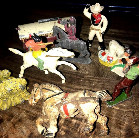 Assorted Cast Metal figures/vehicle