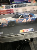 Revell 44 Piedmont Terry Labonte Monte Carlo 1/24 model kit