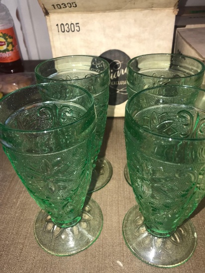 Tiara sandwich glassware Green glasses
