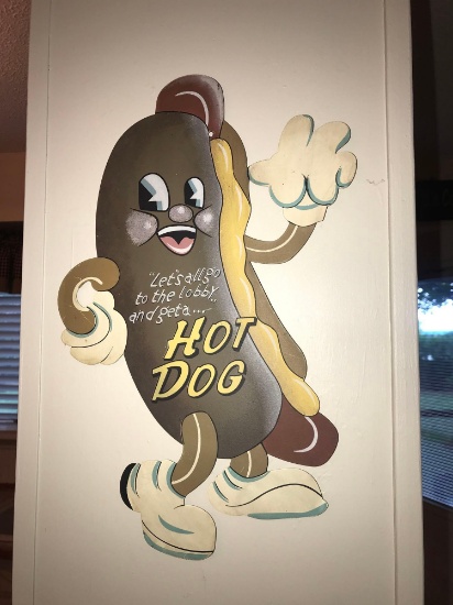 Hot dog tin sign