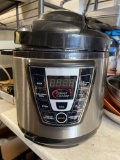 Tri-star power cooker