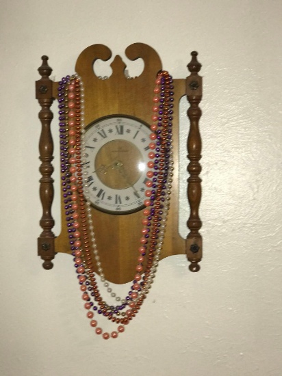 Wall clock/beads/hats