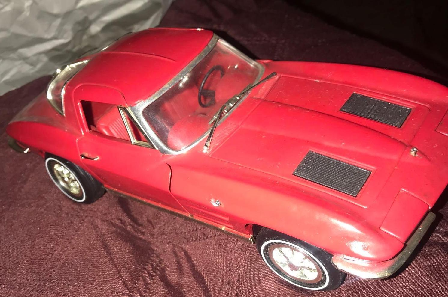 Ertl American Muscle 1963 red Chevrolet Corvette | Proxibid