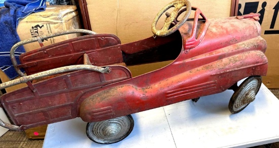 vintage early 50s or 40s sad face style pedal car to restore