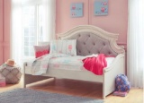 Ashley Signature Day bed bring help to load
