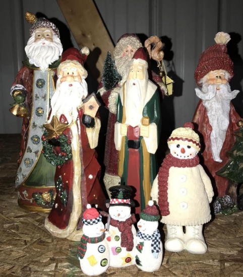 7- Christmas figurines