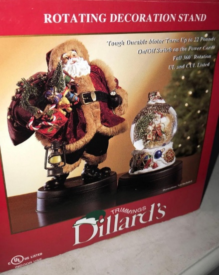 Dillards rotating decoration stand Santa