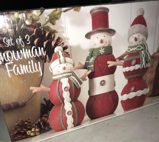 Set of 3 snowmen family