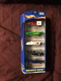 HotWheels 5- car gift pack 1/64