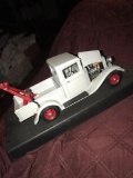 Road Legends 1934 Ford Pick up tow truck