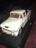 Ertl American muscle Chevy 1955 3100 1/18 scale