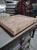 18x16-in butcher block cutting board
