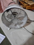 10-in fan