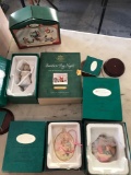 5- Hallmark keepsake Christmas ornaments Santa's big night- Lerrera,Globus& Mrs. Claus-Sharing