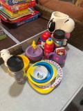 Snoopy kids plates and more