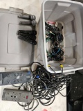 5 microphones,2 power sources and cords