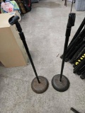 2 Microphone stands
