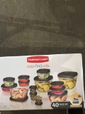 Rubbermaid 40- piece set