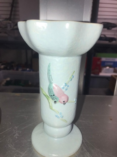 1957 Hull pottery 6 1/2 in vase