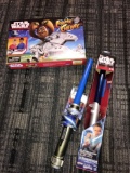 Star Wars Loopin Chewie game-2- lightsabers