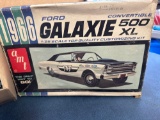 1966 Ford Galaxy, 500 XL convertible model kit