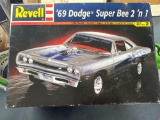 1969 Dodge, super Bee 2 in 1 model kit