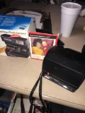 vintage Polaroid one step instant camera 600 plus close up