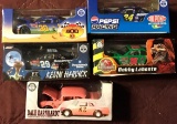 5- action Nascar stock cars 1/64 scale Bobby Labonte-Dale Earnhardt-Jeff Gordon-Kevin Harvick-Jeff