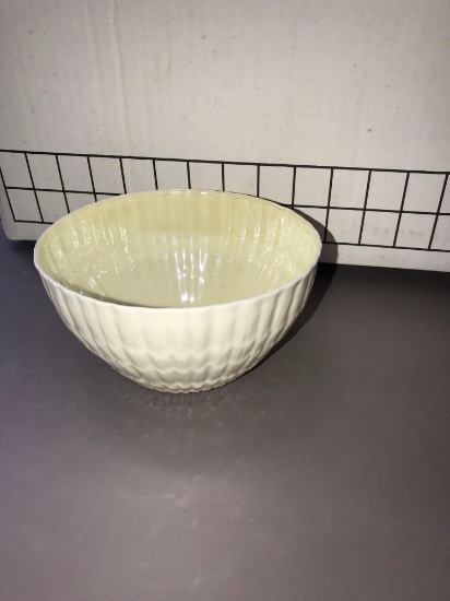 Vintage Belleek fine porcelain bowl