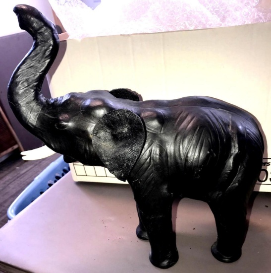 medium Leather elephant 12 in x 11 in