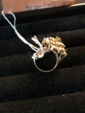 14 kt gold diamond/Pearl ring 5.7 grams