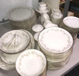 108 pieces Noritake ivory China gold ivy 7531