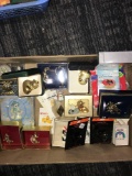 Assorted cat brooches/key chains