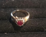 10 kt Ruby/diamonds ring 3.1 grams