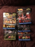 5- HotWheels pro racing 1/64 pit crews Hendrick Motorsports-Derrike Cope-Terry Labonte-Sterling