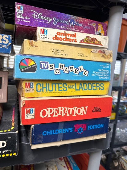 19 board games, vintage