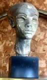 Head statue