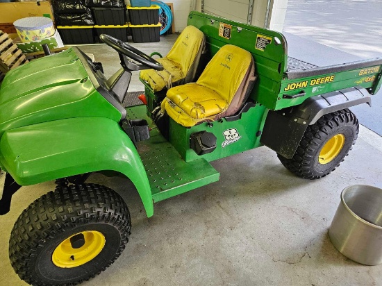 John Deere gator 4x2