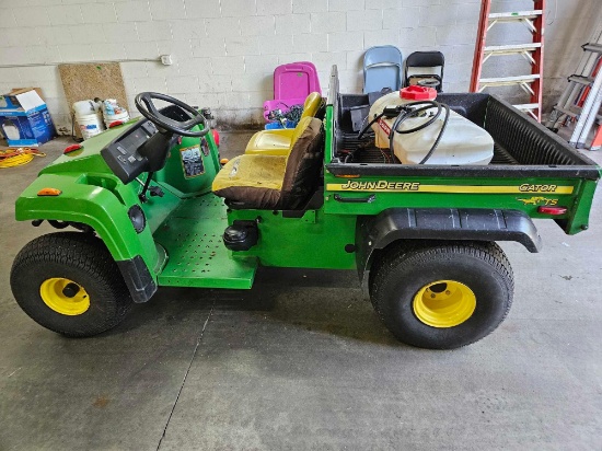 John Deere gator