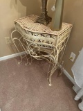 nesting tables - bedroom2